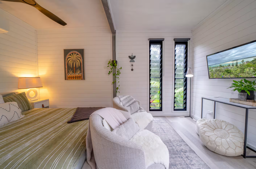 La Casita 2448 – Luxe Dual-Container Tiny Stay in Nambucca Heads - Second Image