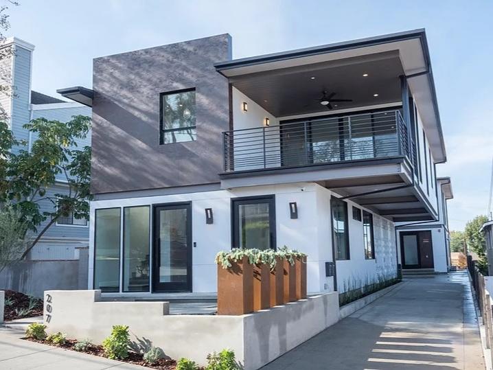Lucia Container Home: Revolutionizing Sustainable Living in Redondo Beach - Featured Image