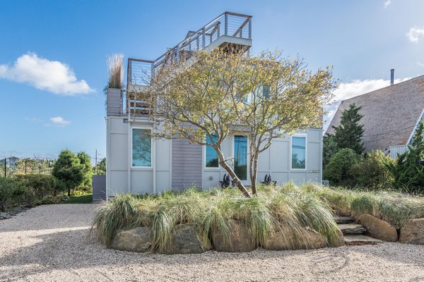 2000 sq ft Modular Shipping Container Home, East Hampton, New York