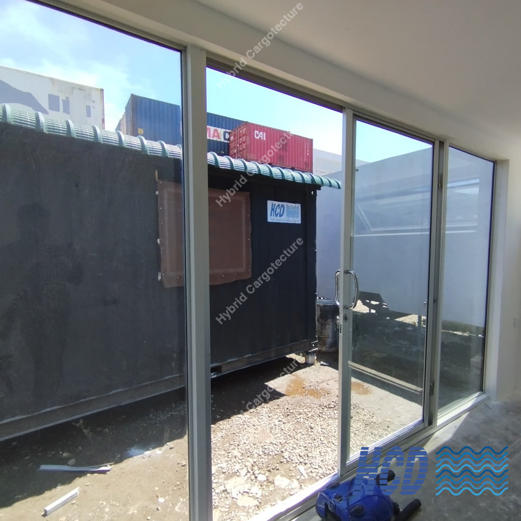 20Ft Hybrid Hotel Chalet – Luxury Container Stay In Neluwa
