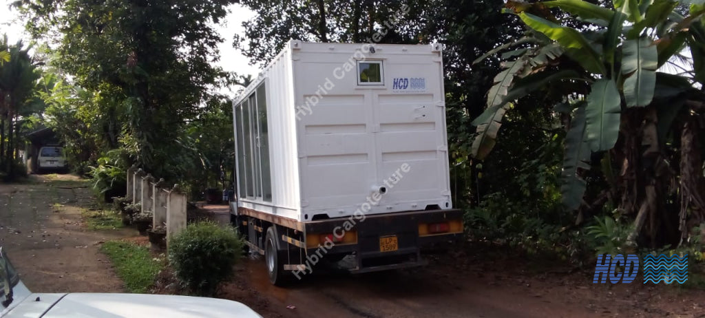 20ft Hybrid Hotel Chalet – Luxury Container Stay in Neluwa