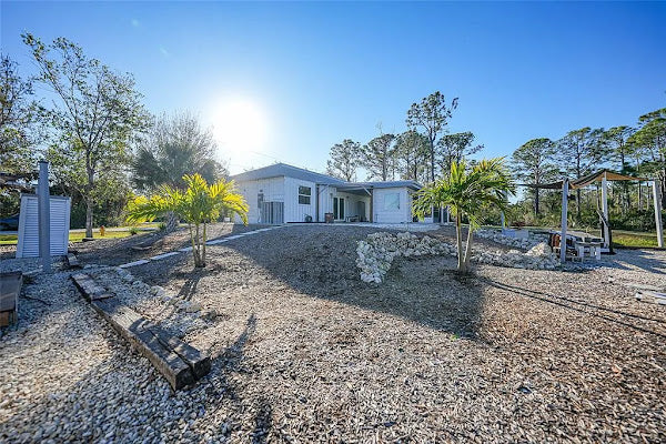 800 sqft – 3 Bedroom Shipping Container Home, Port Charlotte, Florida