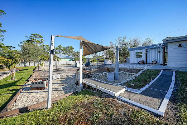 800 sqft – 3 Bedroom Shipping Container Home, Port Charlotte, Florida