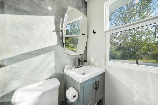 800 sqft – 3 Bedroom Shipping Container Home, Port Charlotte, Florida