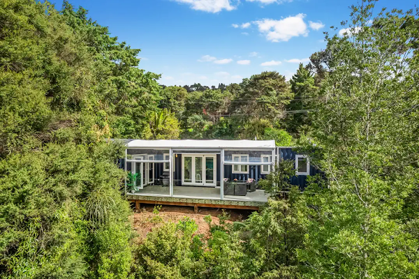 2-Bedroom 45 sqm Hybrid Container Home – Auckland, New Zealand