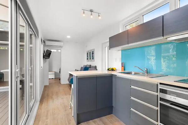 2-Bedroom 45 sqm Hybrid Container Home – Auckland, New Zealand
