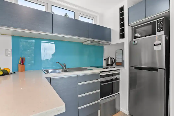 2-Bedroom 45 sqm Hybrid Container Home – Auckland, New Zealand