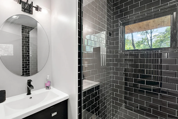 Steelhaven - 3 Bedroom 1000 sqft Hybrid Shipping Container Home, Michigan