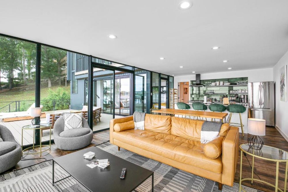 Luxury Container Home by the Lake – Hot Springs Design