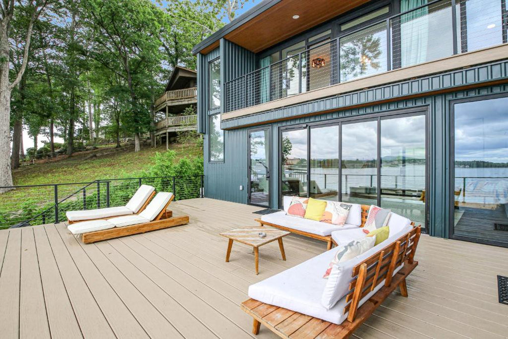 Luxury Container Home by the Lake – Hot Springs Design