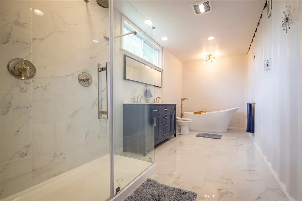 4 Bedroom Shipping Container Home with Atrium in Waterloo, New York