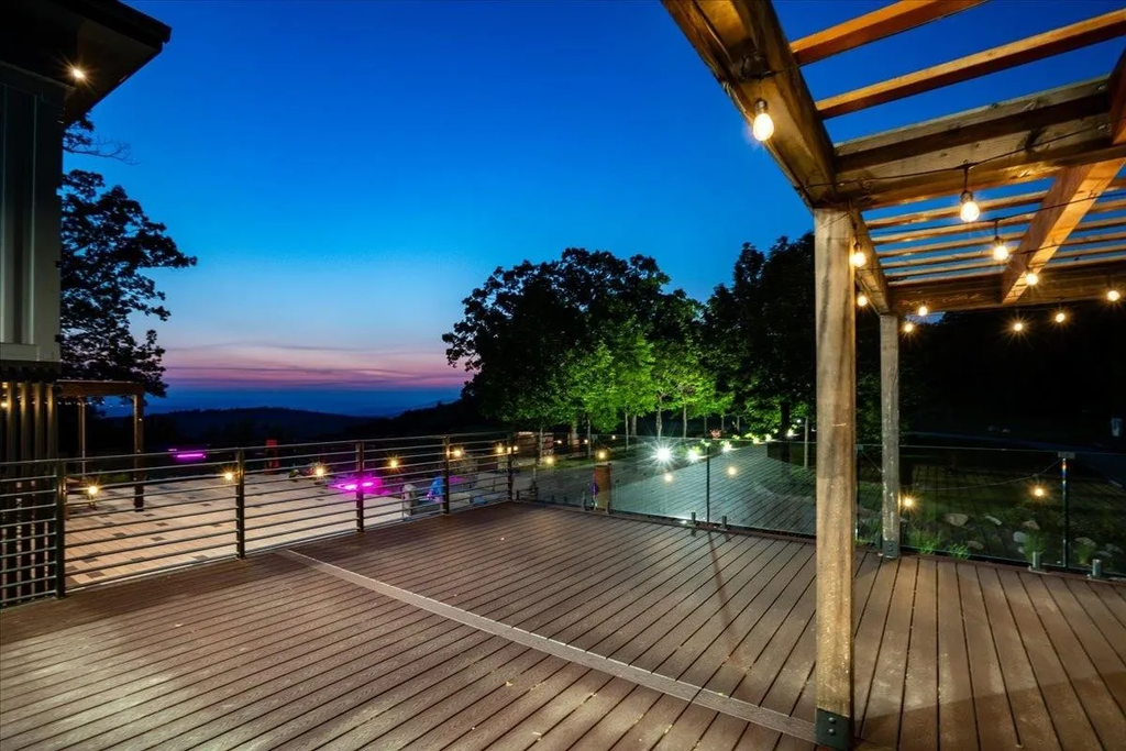 Kennedy Estate — 5,000 sqft Luxury Shipping Container Home, Winchester, New Hampshire