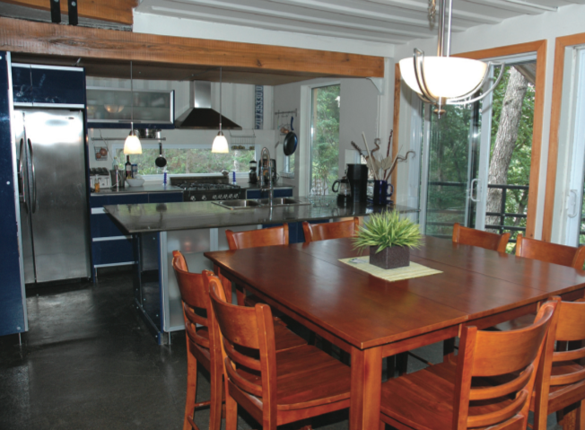 4 Bedroom Cargo Container Home with External Insulation, Quebec, Canada