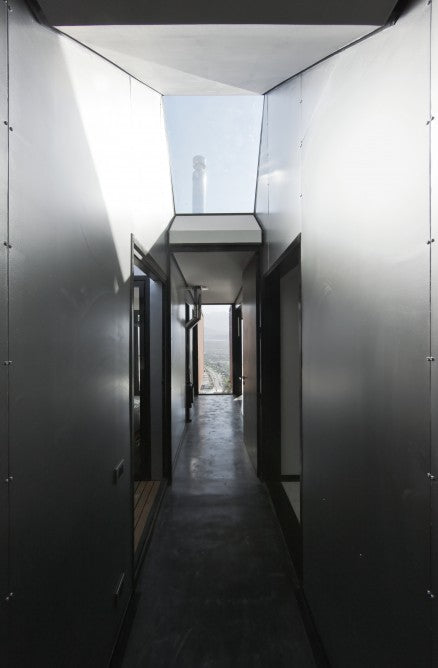 Caterpillar House – Shipping Container Home, Santiago, Chile