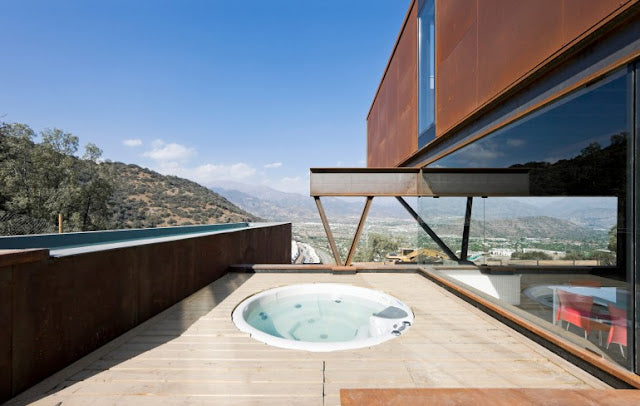 Caterpillar House – Shipping Container Home, Santiago, Chile