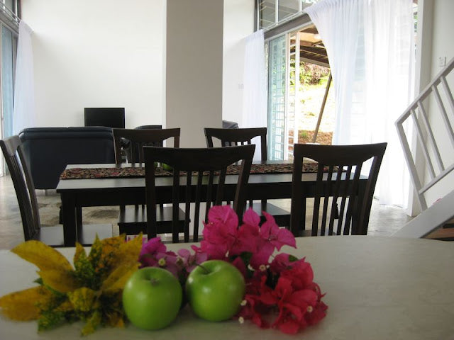 2500 sq ft Hybrid Container Resort Villa in Malaysia