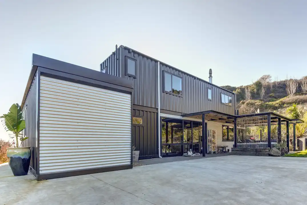 Durable 3-Bedroom Hybrid Shipping Container Home – Whanganui, New Zealand