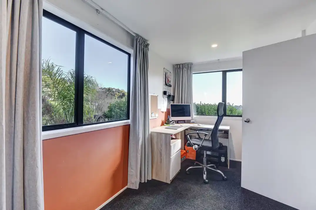 Durable 3-Bedroom Hybrid Shipping Container Home – Whanganui, New Zealand