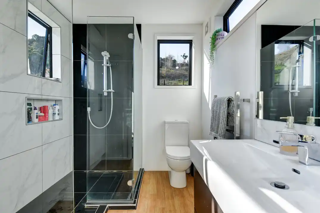 Durable 3-Bedroom Hybrid Shipping Container Home – Whanganui, New Zealand
