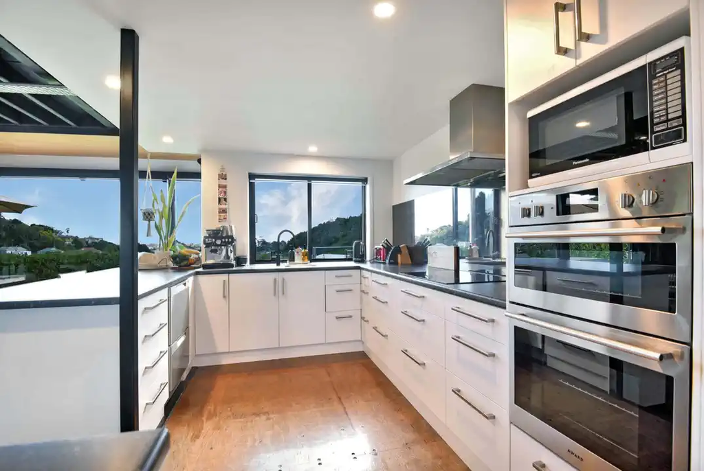Durable 3-Bedroom Hybrid Shipping Container Home – Whanganui, New Zealand