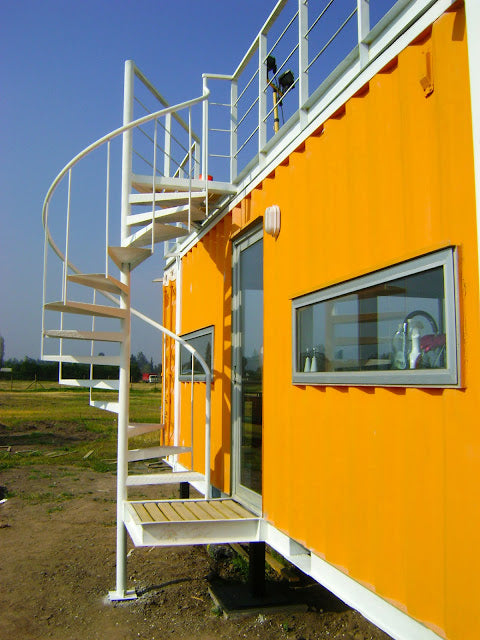Earthquake-Resistant Modular Shipping Container Home