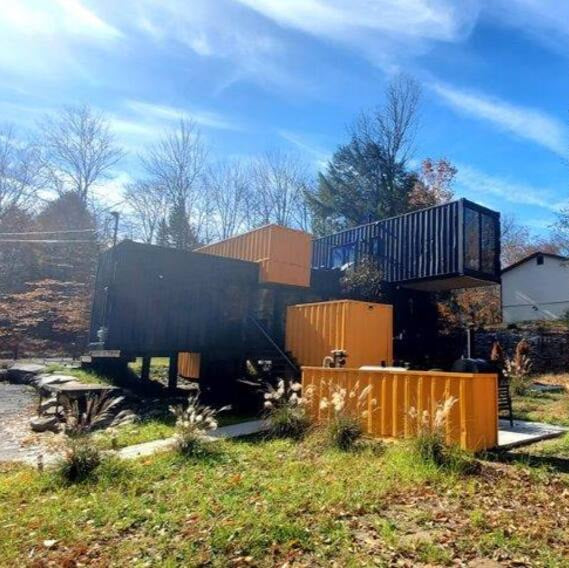 Eikonic Box – Shipping Container Airbnb Home in the Catskills, New York