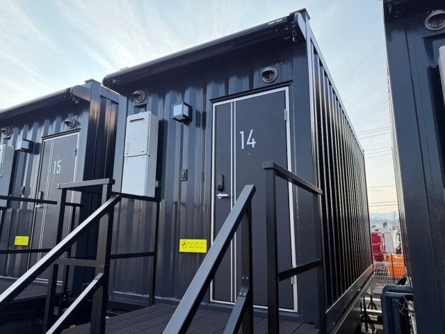 Japanese Module Hotel Hotel R9 The Yard Japan – 20 ft modular container hotel with 101 ...