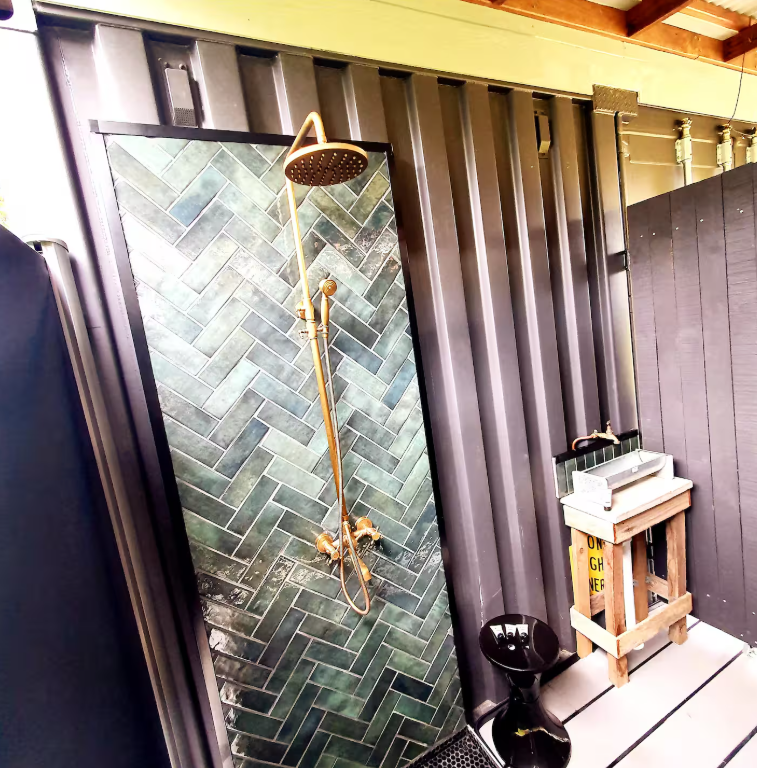La Casita 2448 – Luxe Dual-Container Tiny Stay in Nambucca Heads
