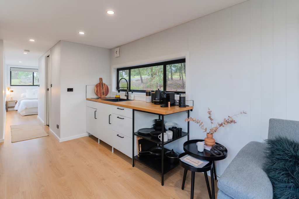 Tiny Bush Escape – Blue Mountains Container Retreat