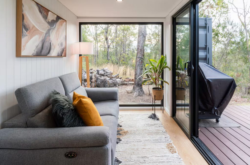 Tiny Bush Escape – Blue Mountains Container Retreat