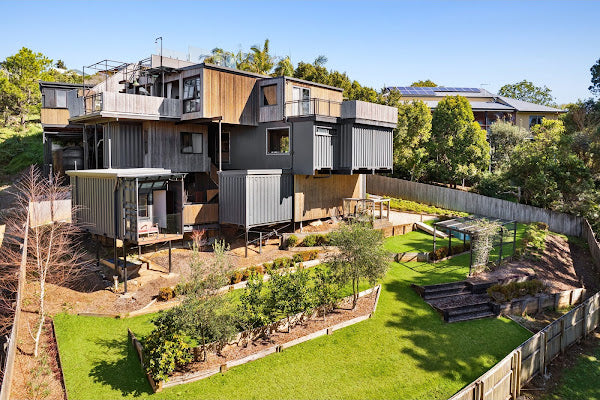 Varmt Rede – 5 Bedroom Hybrid Modular Home Built from 11 Shipping Containers, Queensland, Australia