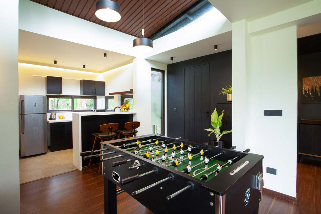 Modern Hybrid Container Home