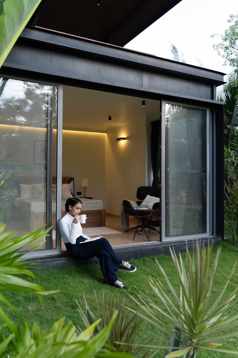 Modern Hybrid Container Home