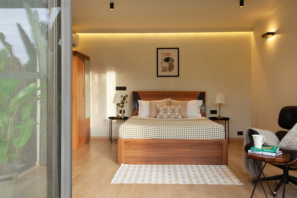 Modern Hybrid Container Home