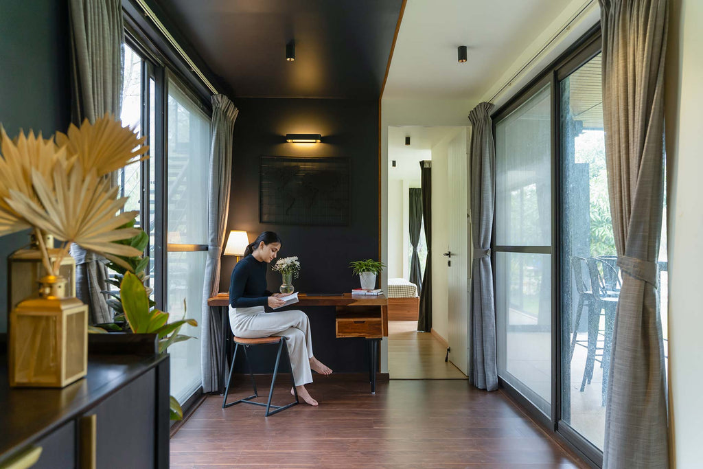 Modern Hybrid Container Home