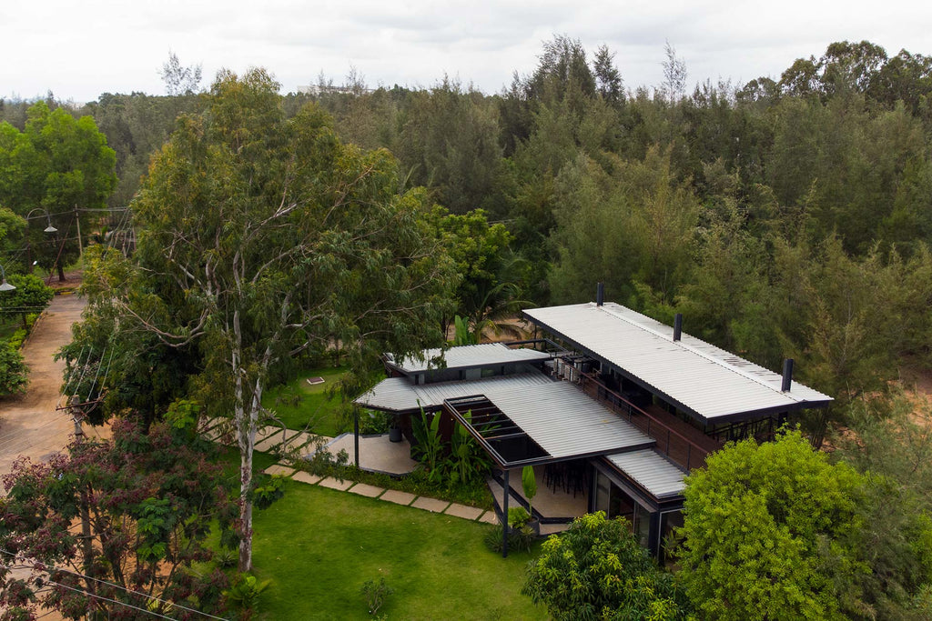 Modern Hybrid Container Home - Second Image