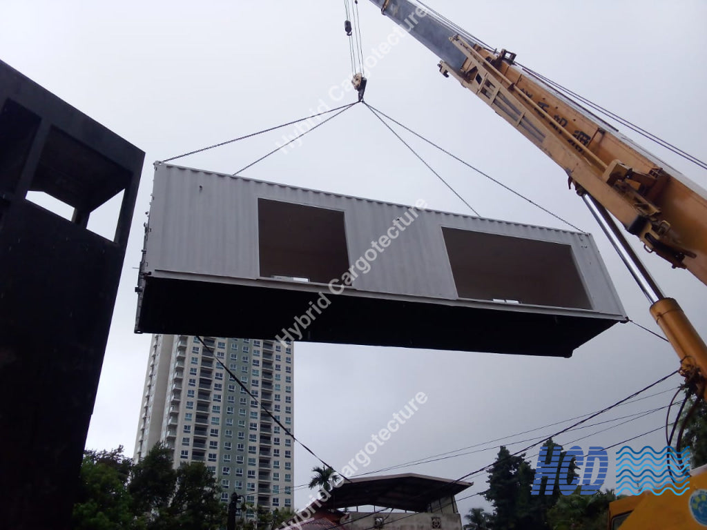 Luxurious Two-Story Container Home Overlooking Diyawanna Lake