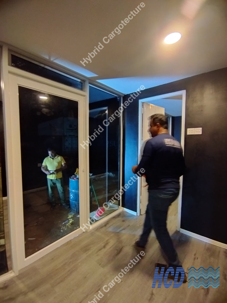 Yokohama Tyre Shop – Built by Hybrid Cargotecture for Unimo Enterprises