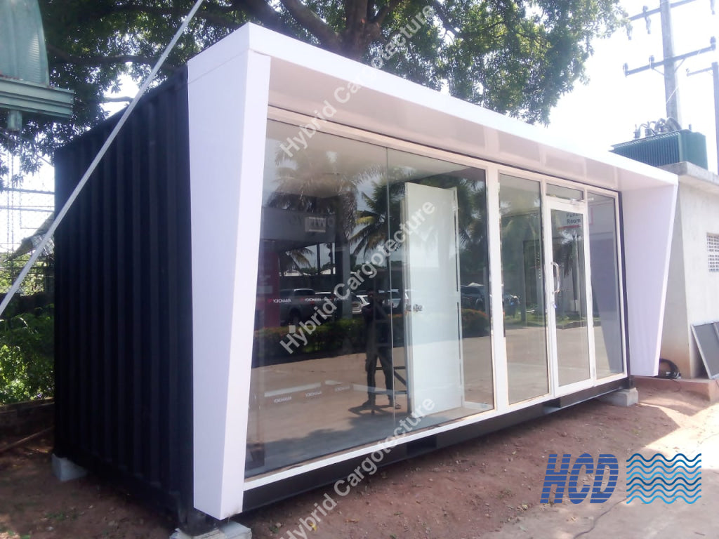 Yokohama Tyre Shop – Built by Hybrid Cargotecture for Unimo Enterprises