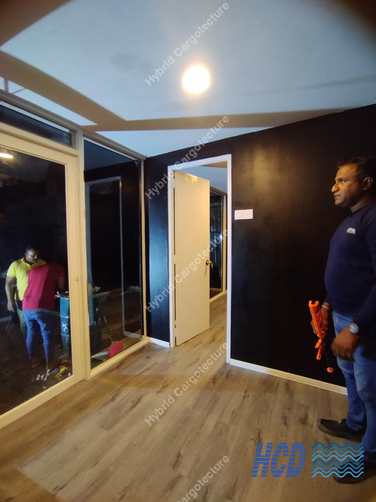 Yokohama Tyre Shop – Built by Hybrid Cargotecture for Unimo Enterprises