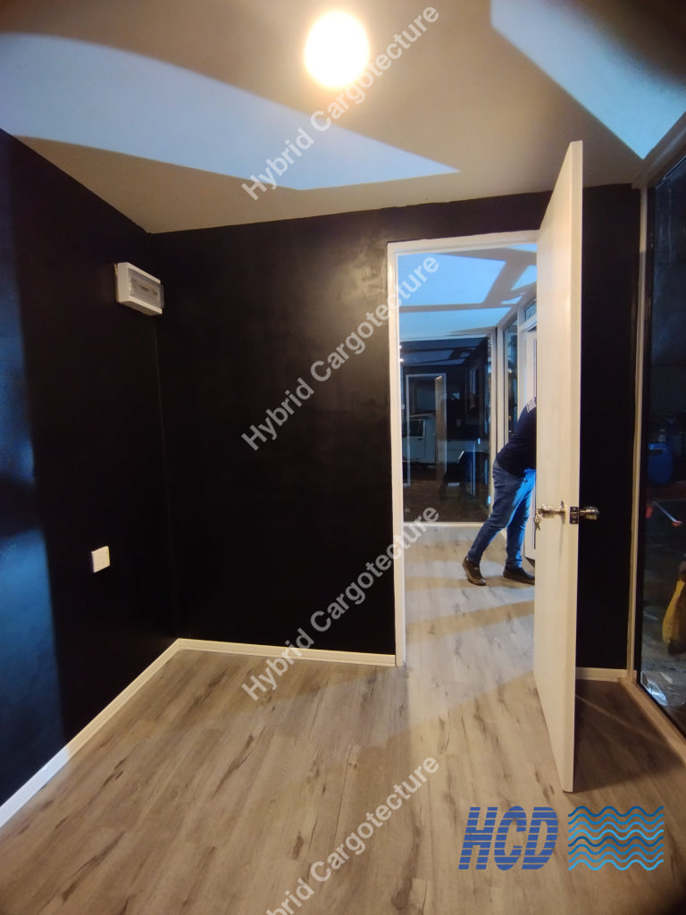 Yokohama Tyre Shop – Built by Hybrid Cargotecture for Unimo Enterprises