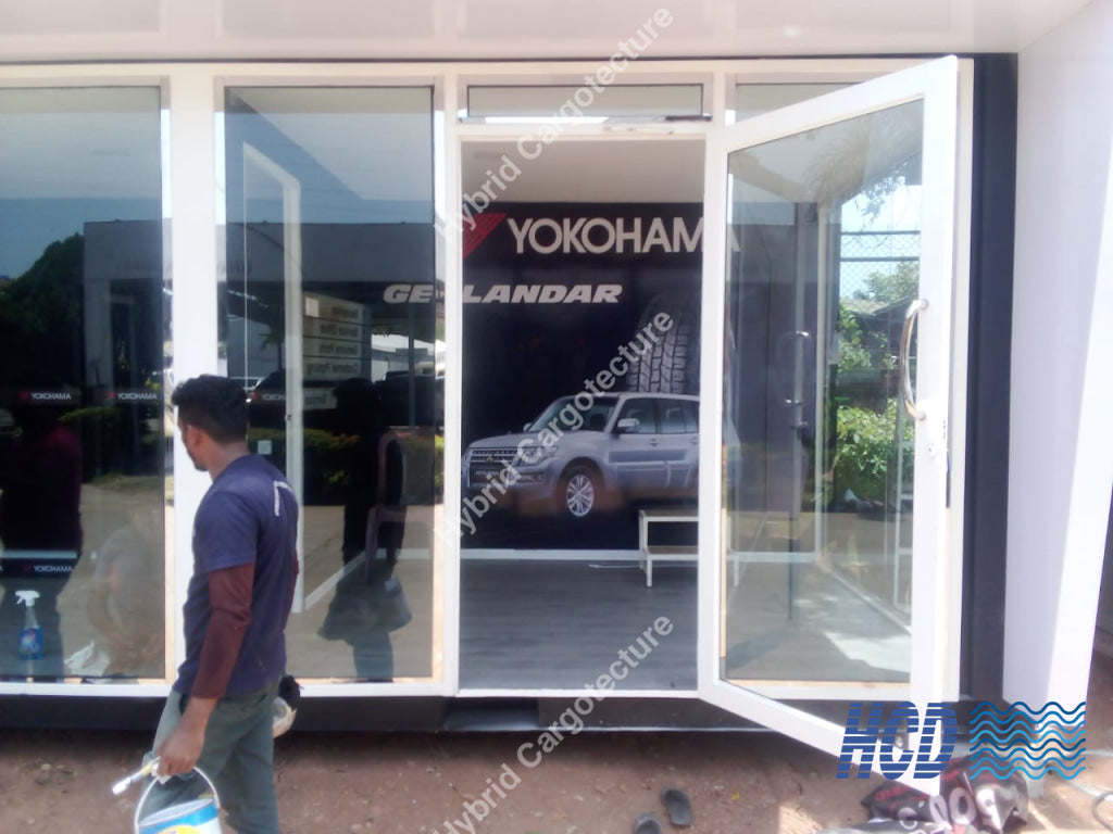 Yokohama Tyre Shop – Built by Hybrid Cargotecture for Unimo Enterprises