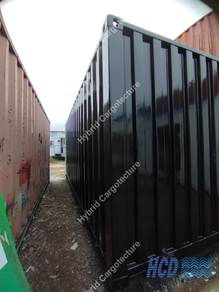 Yokohama Tyre Shop – Built by Hybrid Cargotecture for Unimo Enterprises